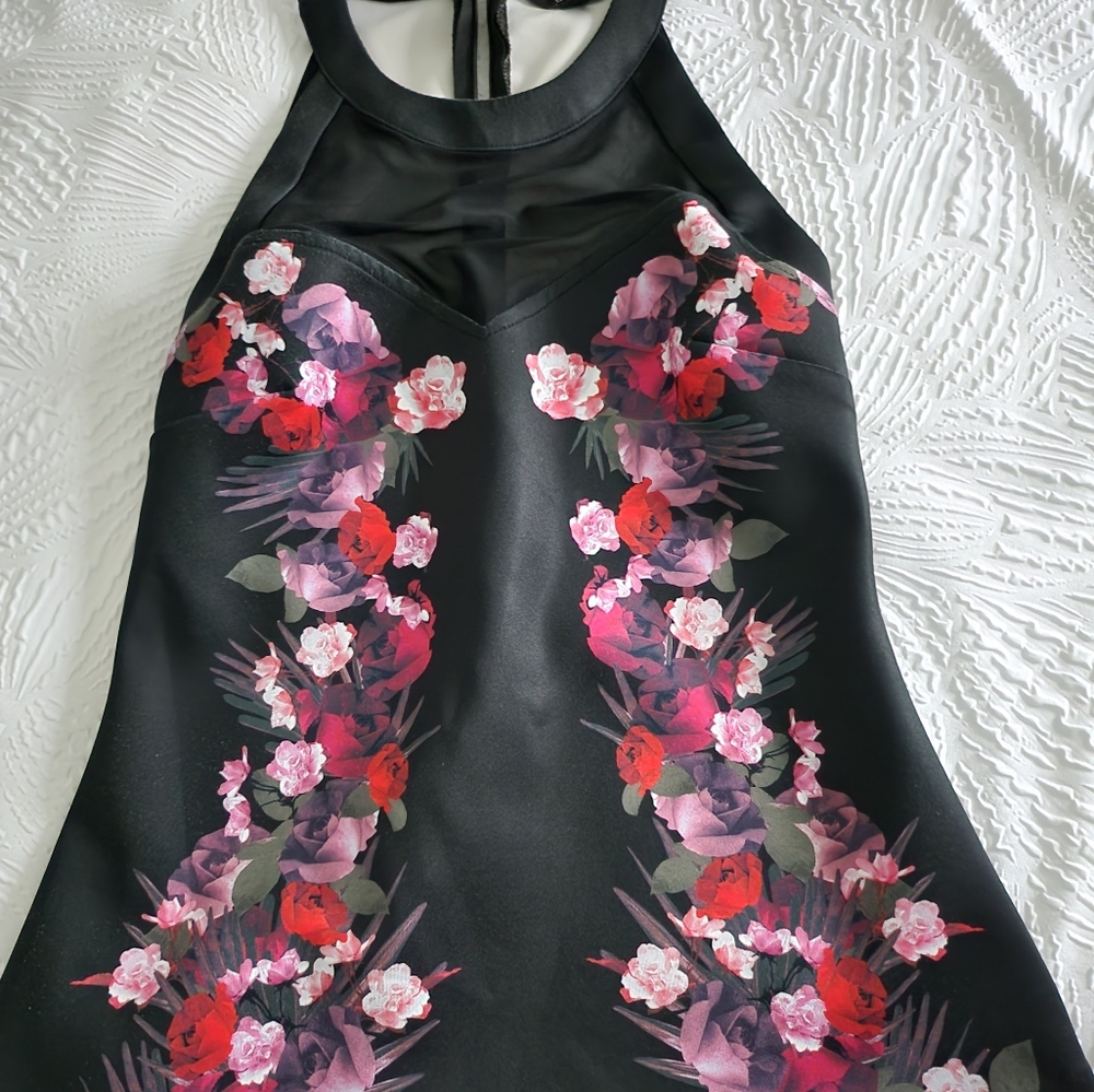 Guess top size M